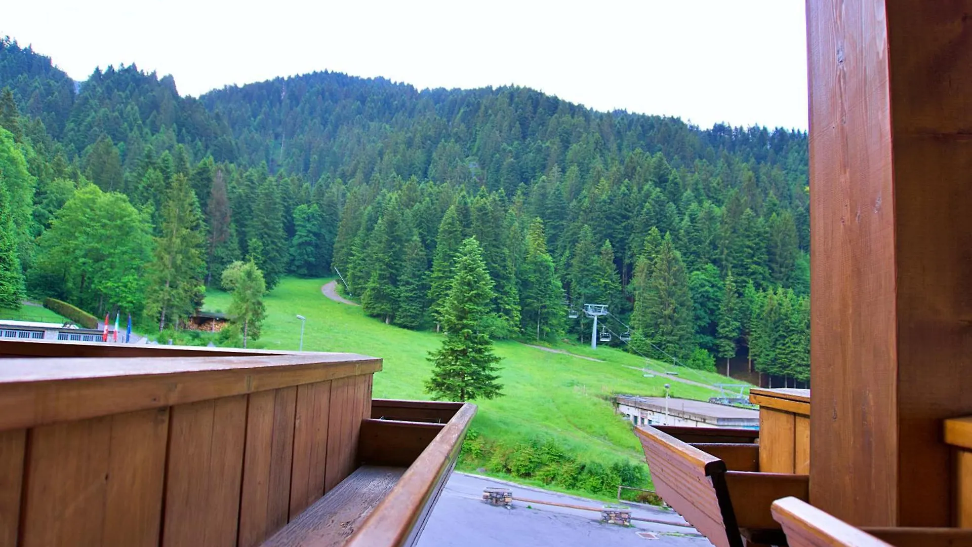 ***  Hotel Le Pinete Piazzatorre Italy