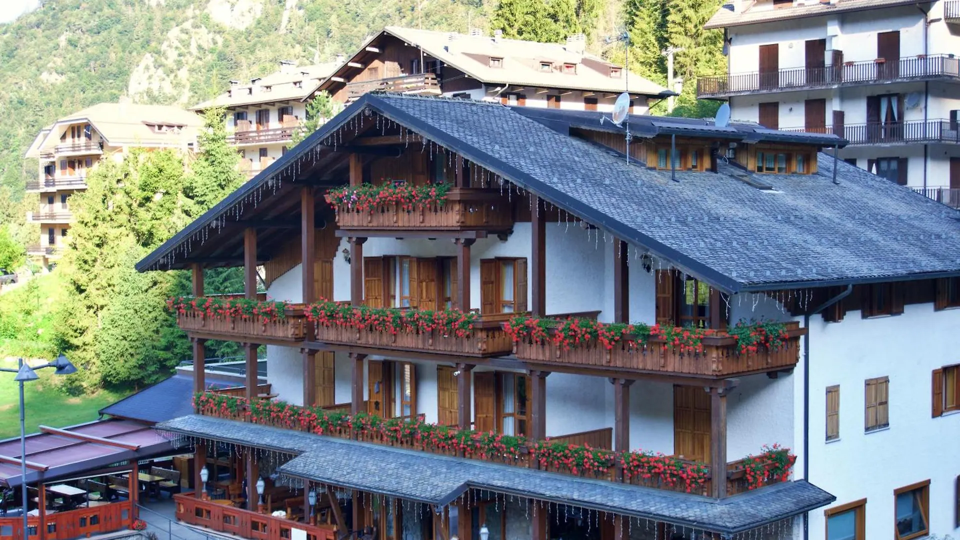 Hotel Le Pinete Piazzatorre
