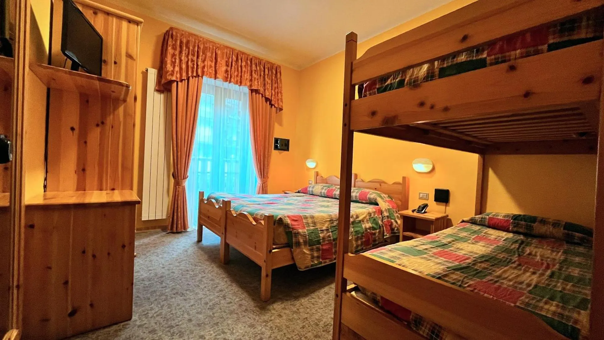 Hotel Le Pinete Piazzatorre