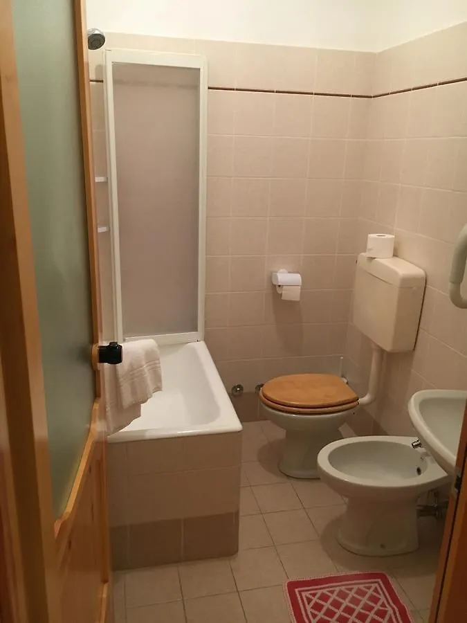 Hotel Le Pinete Piazzatorre 3*,